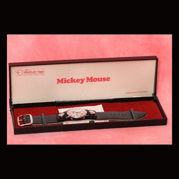 A SUPER RARE VINTAGE Bradley Mickey Mouse Watch - Picture 11 of 12